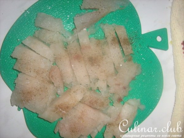 Слоеный рыбный пирог