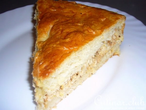 Пирог с курицей и сыром