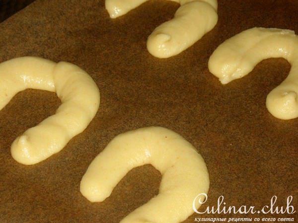 Миндальные рожки