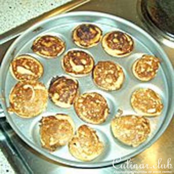 Poffertjes(типа оладьев, но вкуснее).