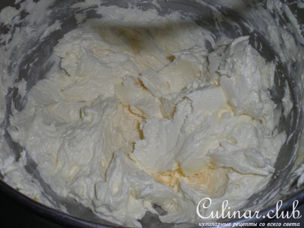 Ореховый тарт с персиками