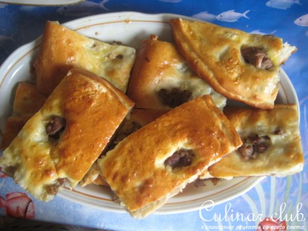 Пироги по-Уральски с рыбой.Пироги по-Уральски с мясом(ХП)