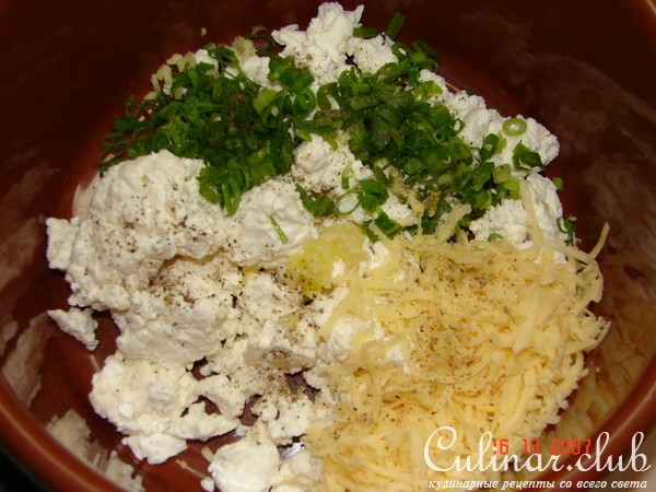 ПИРОГ С САЛЯМИ И СЫРОМ.