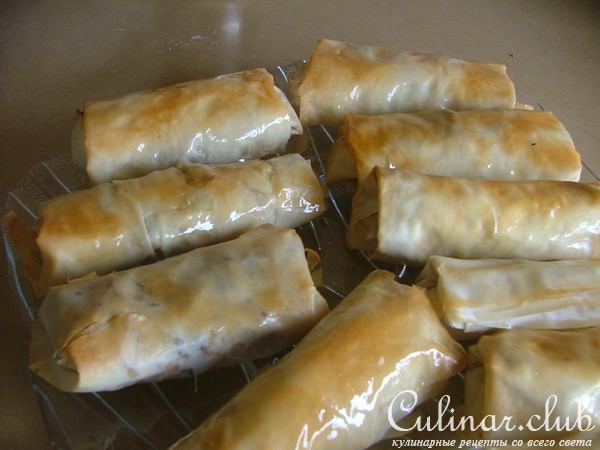 Пастия из фило с сухофруктами, шоколадом и халвой