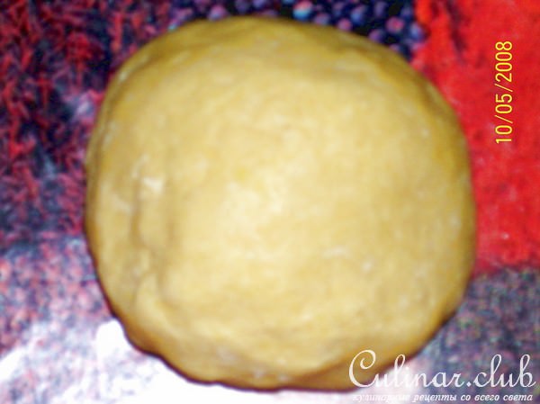 Закрытый яблочный пай с изюмом