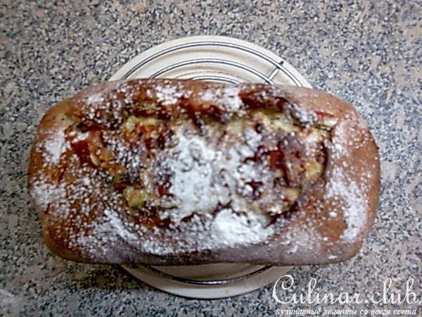 Кекс-рулет с ореховой начинкой
