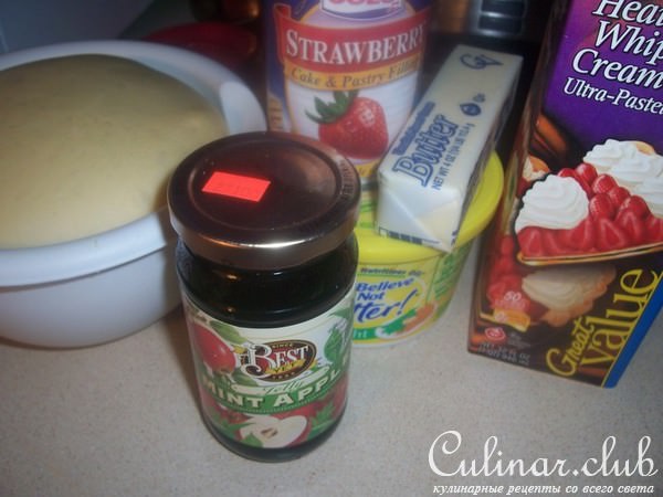 Булочки с начинкой,запеченные в сливках
