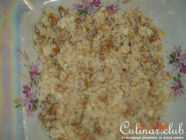 Рулет с изюмом и орехами