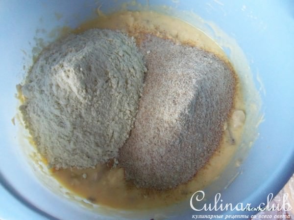 Вафли из цельнозерновой муки с сыром и курицей