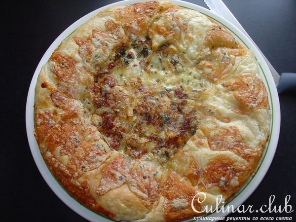 Пирог быстрый с сытной начинкой.