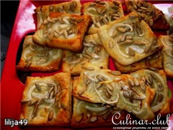 Крекеры с луком