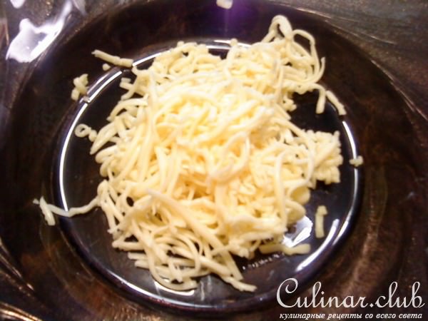 Блинчики с икрой и сыром