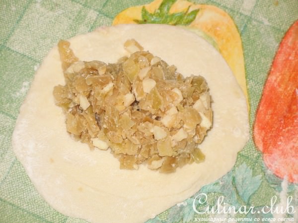 Пирожки с капустой и луком