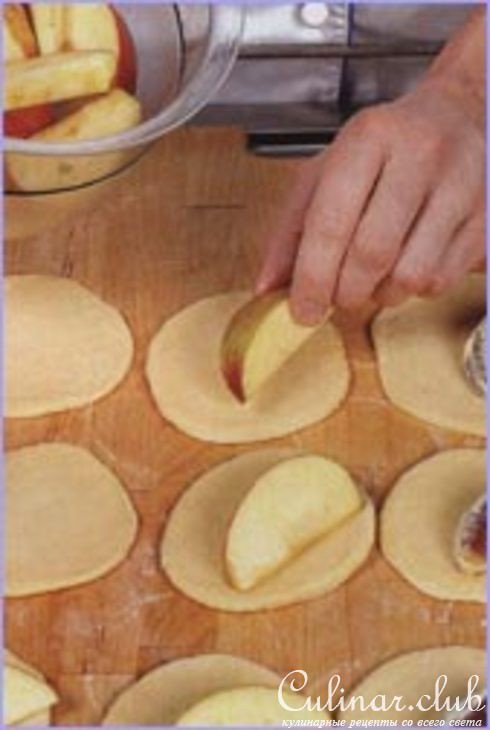 пирожки с фруктами