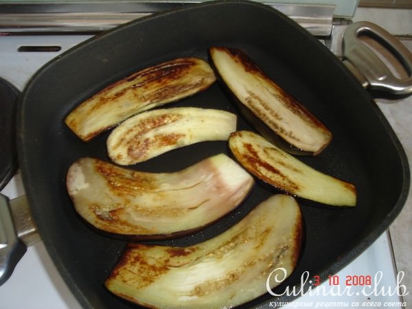Открытый пирог с баклажанами