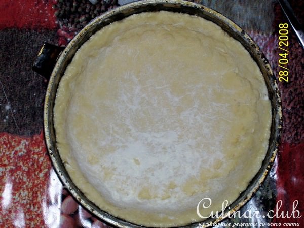 Сметанный пай с клубникой