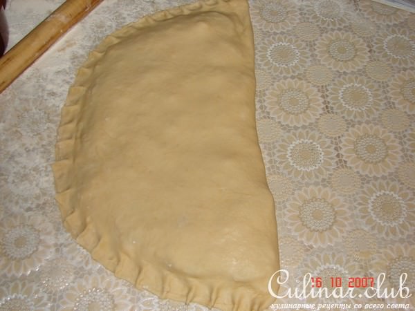 ПИРОГ С САЛЯМИ И СЫРОМ.