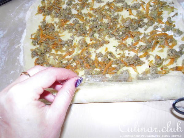 Картофельный рулет с начинкой