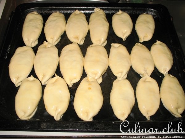 Пирожки с капустой и луком