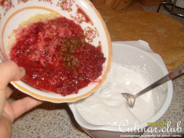 Торт сливочный "клюквенный"