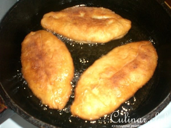 Пирожки с мясом,картошкой,капустой.