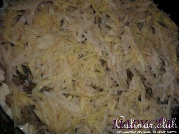 Пирог заливной с сыроежками и картошкой