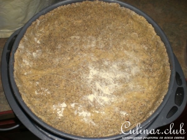 Ореховый тарт с персиками