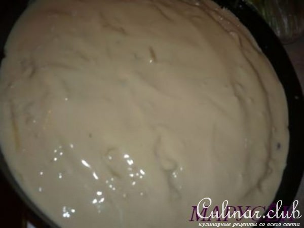 Пирог заливной с сыроежками и картошкой