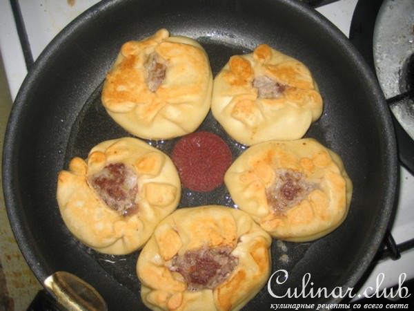 Беляшики.