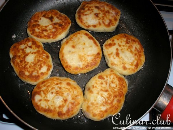 МЕДОВЫЕ СЫРНИКИ
