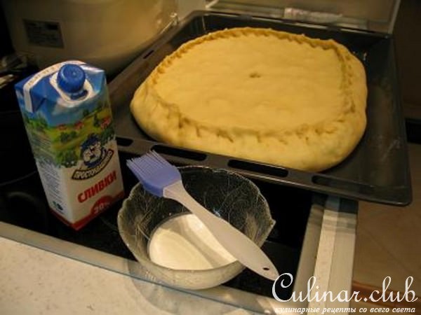 пирог с рисом и солеными огурцами