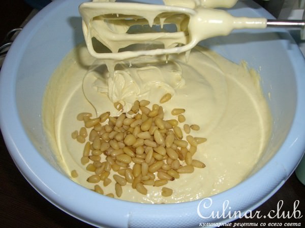 Кекс к чаю с кедровыми орешками!