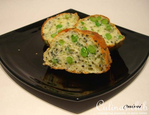 сырный кекс с горошком и кунжутом "черно-зеленый"