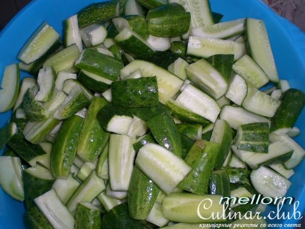 Огурчики с морковью по-корейски