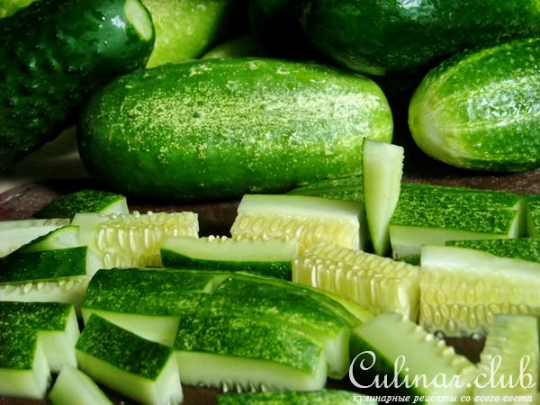 Кисло-сладкие огурцы с кунжутом (заготовка на зиму)
