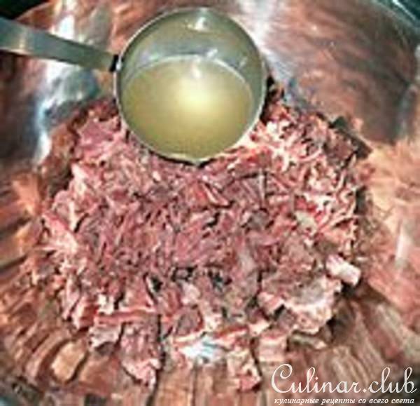Corned beef приготовленный в домашних условиях.