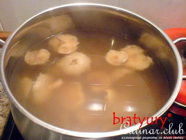 Маслята свежие маринованные