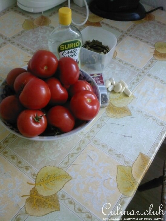 Быстро маринованные помидоры.