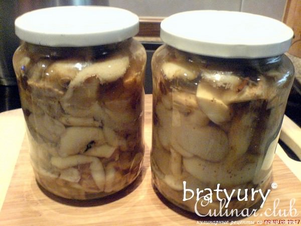 Маслята свежие маринованные