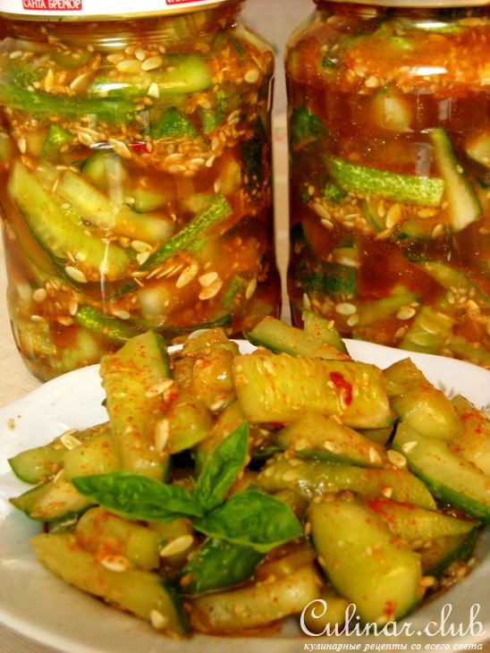 Кисло-сладкие огурцы с кунжутом (заготовка на зиму)