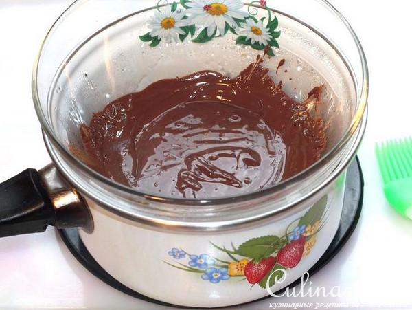 Шоколадно-фруктовое суфле с печеньем